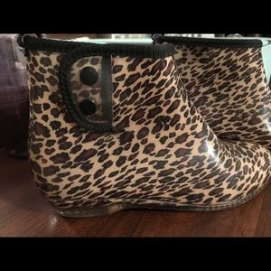 Leopard print rain boots 🌧 ☔️